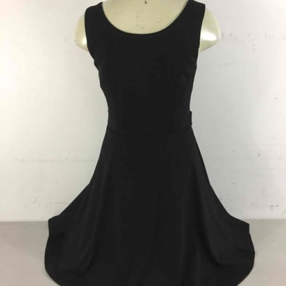 Laundry by Design Black Dress Size 8 NWT